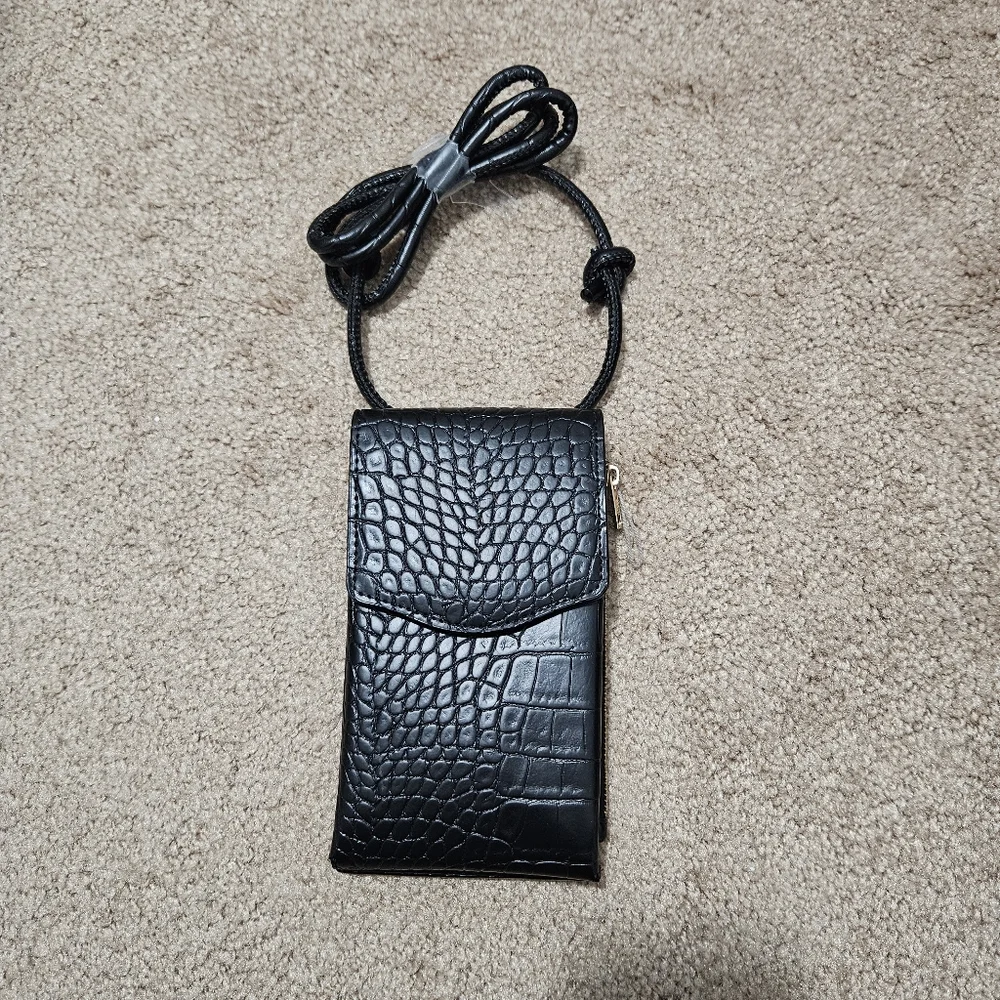 NWOT A New Day Phone Pouch Phone Purse Wallet Crossbody